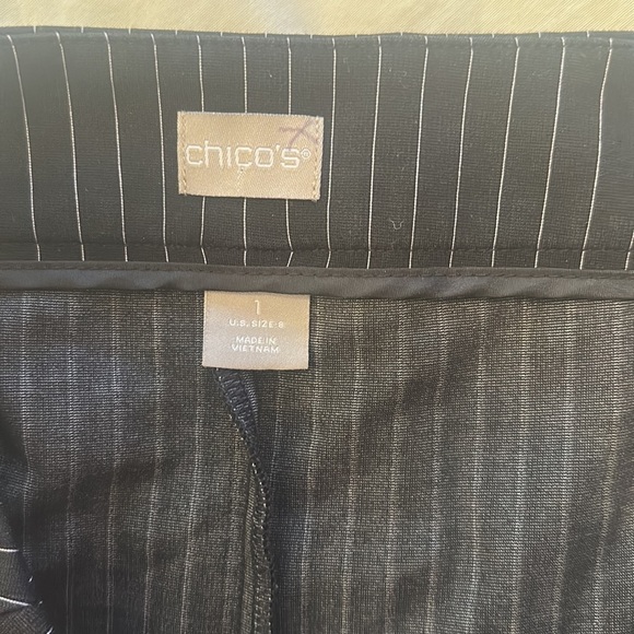 Chicos black pant white pinstripe size 8 - Picture 4 of 4